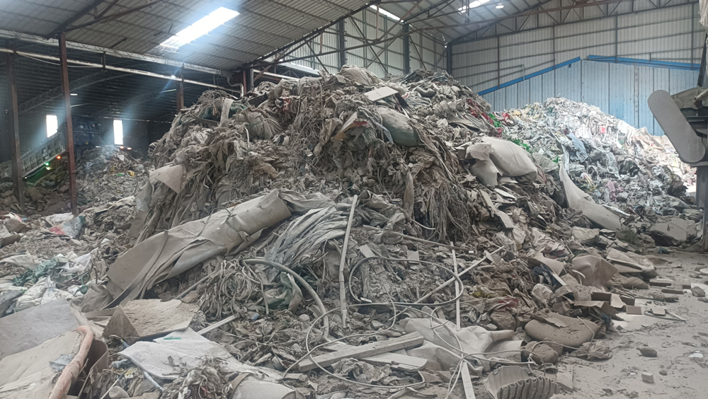 Construction waste sorting equipment